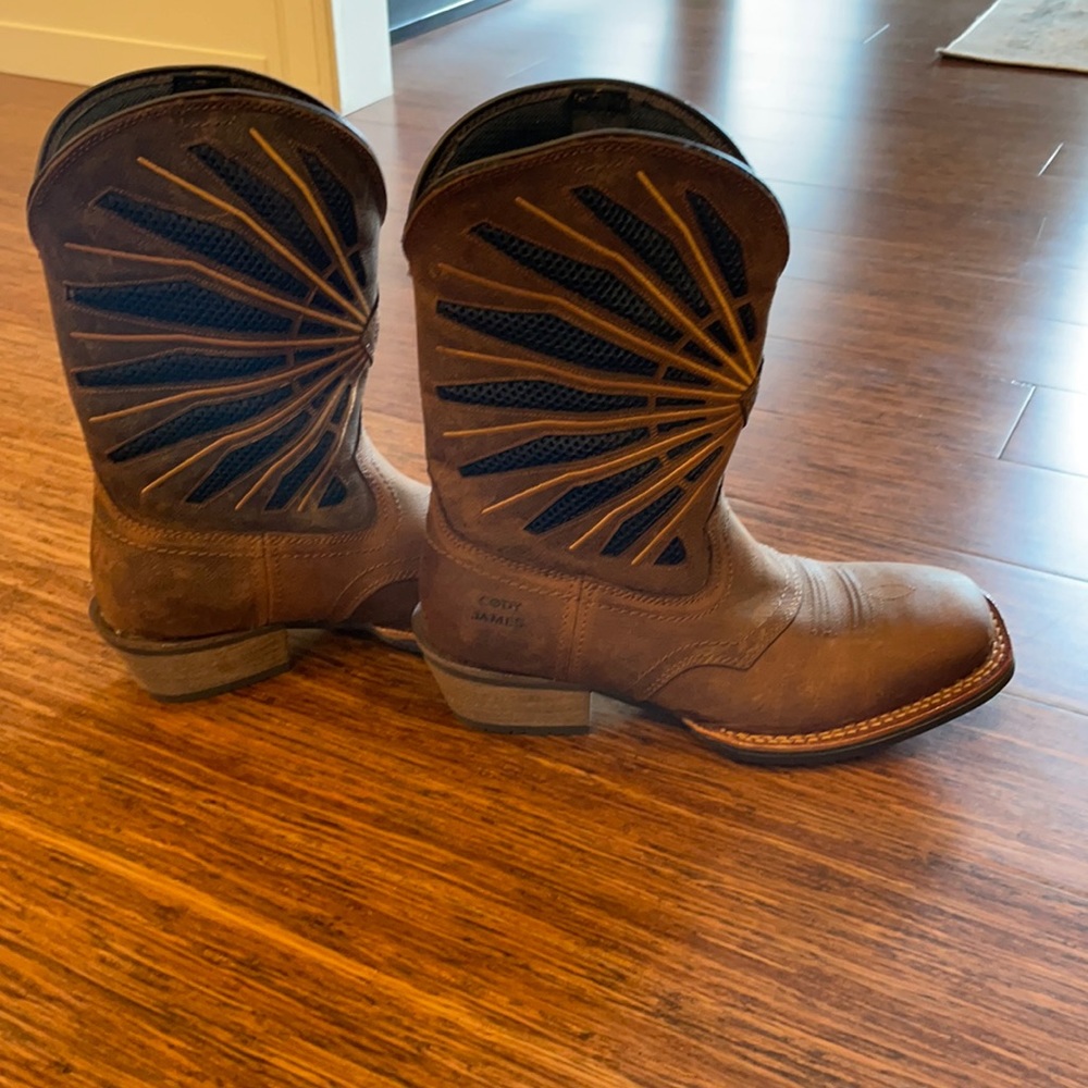 Brand New Cody James Cowboy Boots